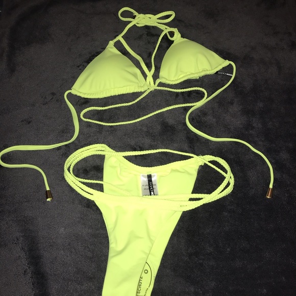 Swimsuit - Picture 4 of 4